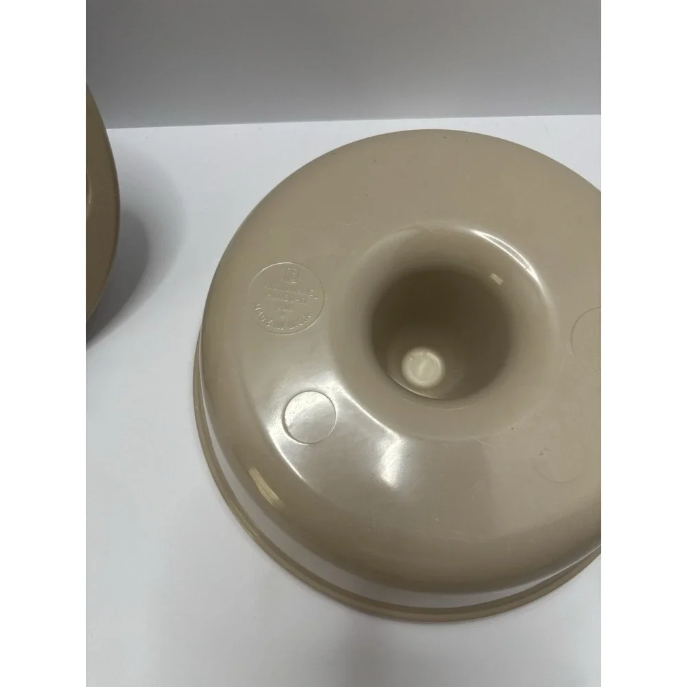 Vtg. Anchor Hocking MicroWare Microwave Cupcake/Muffin & Bundt Cake Pan Set of 2